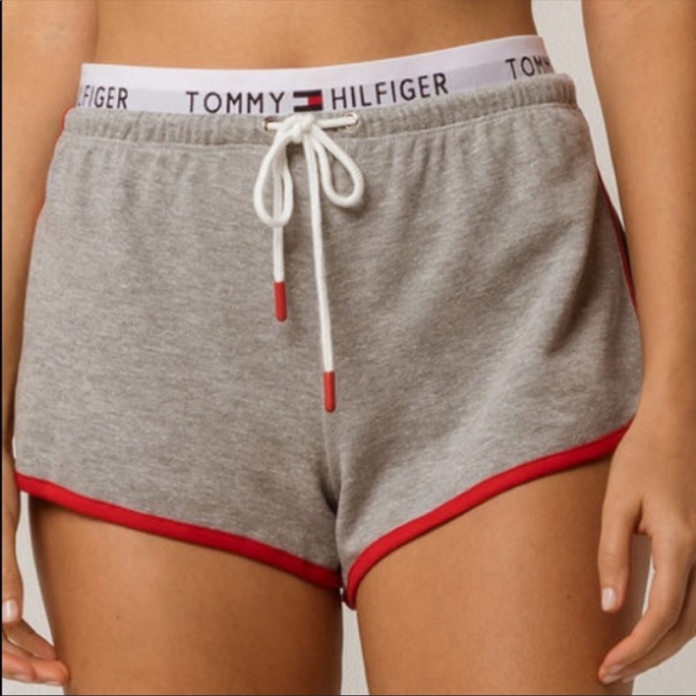 Tommy Hilfiger x urban outfitters shorts
